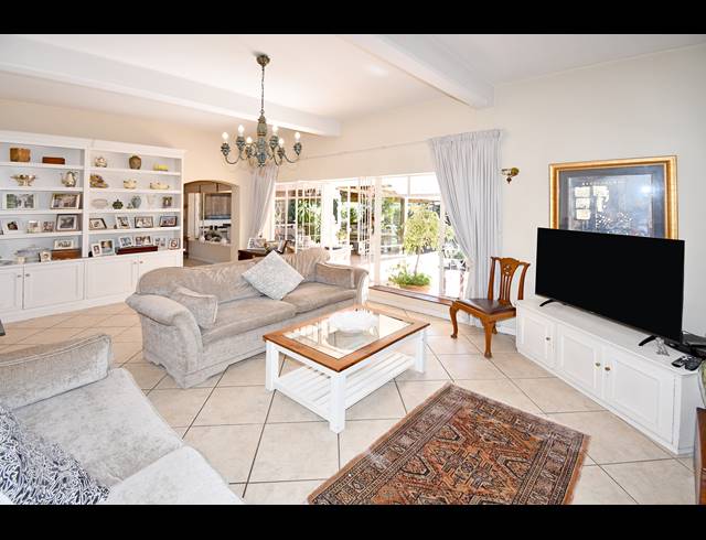 3 BEDROOM HOUSE FOR SALE IN CRAIGHALL PARK